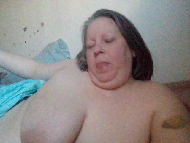 starlight1983's BongaCams show and profile