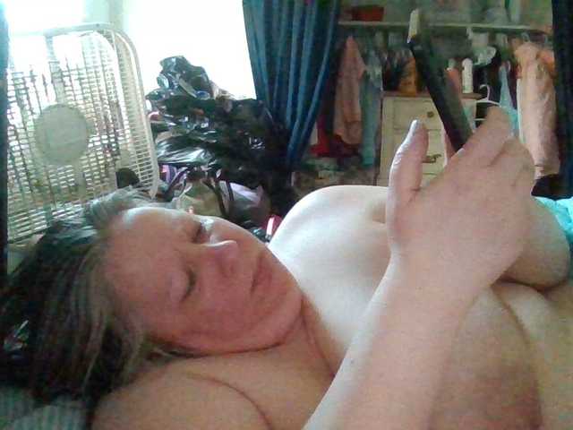 starlight1983's BongaCams show and profile