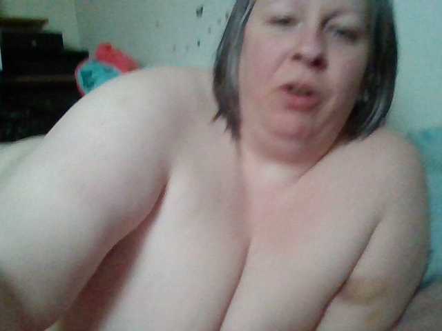 starlight1983's BongaCams show and profile