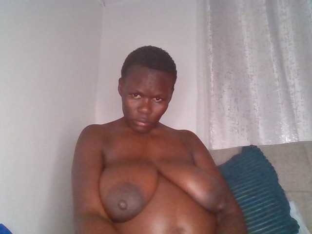 Matinah Live Cam on BongaCams