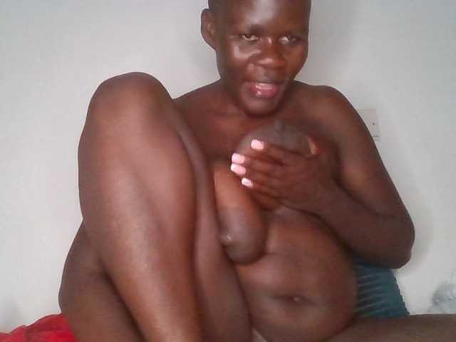 Matinah's BongaCams show and profile