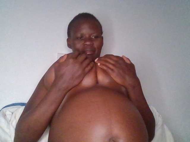 Matinah's BongaCams show and profile