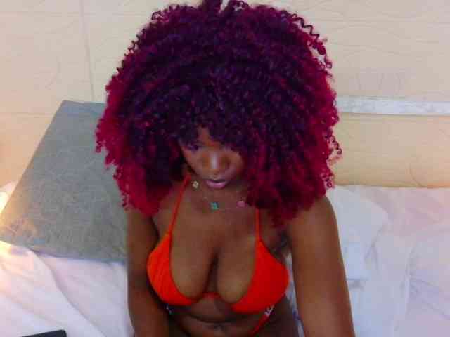 chocolatte-dreams webcam