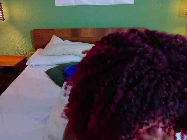 chocolatte-dreams webcam