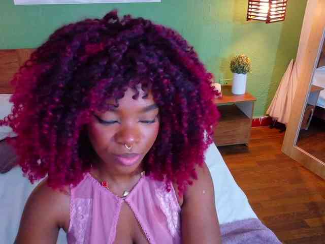 chocolatte-dreams webcam