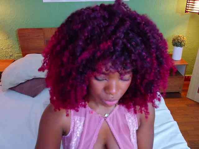 chocolatte-dreams webcam