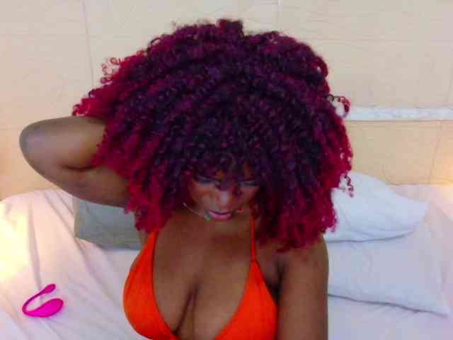 chocolatte-dreams webcam