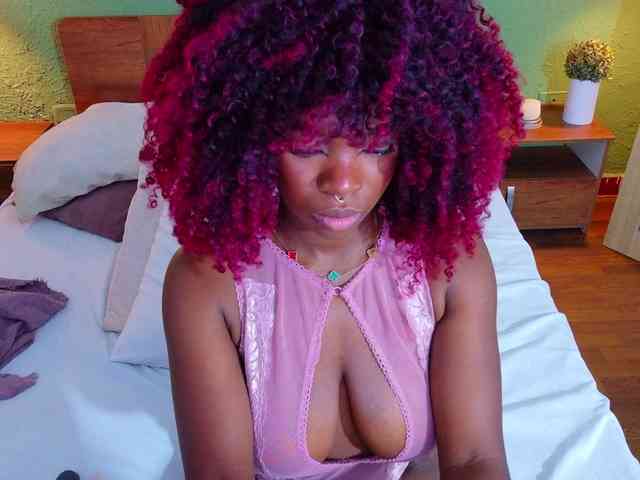 chocolatte-dreams webcam