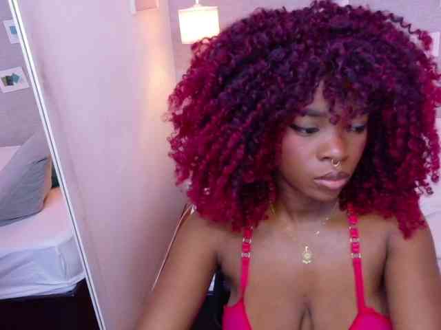chocolatte-dreams webcam