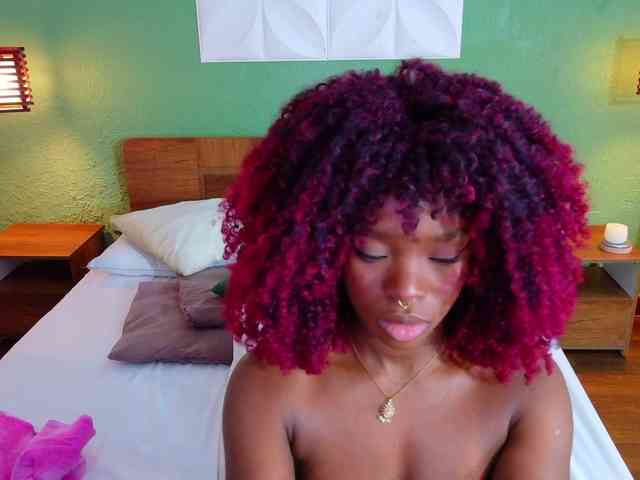 chocolatte-dreams webcam