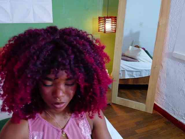 chocolatte-dreams webcam