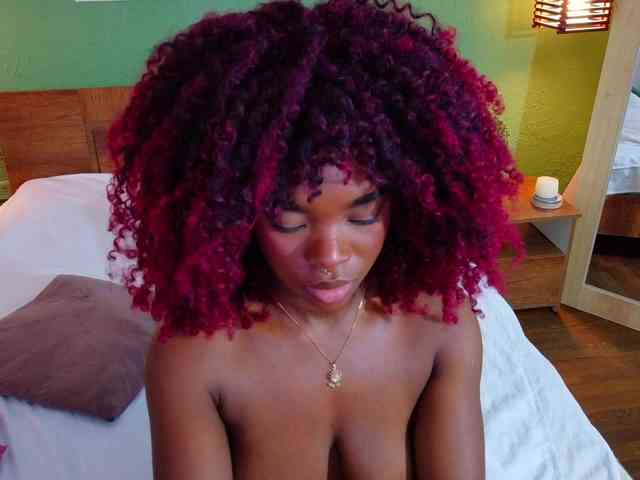 chocolatte-dreams webcam