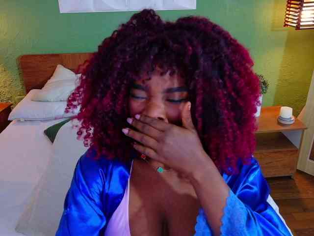 chocolatte-dreams webcam