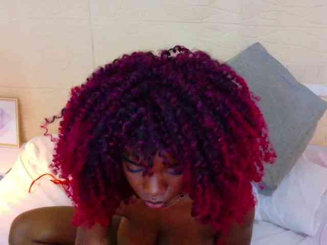 chocolatte-dreams webcam