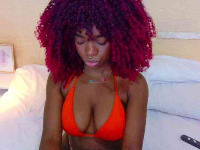 chocolatte-dreams webcam