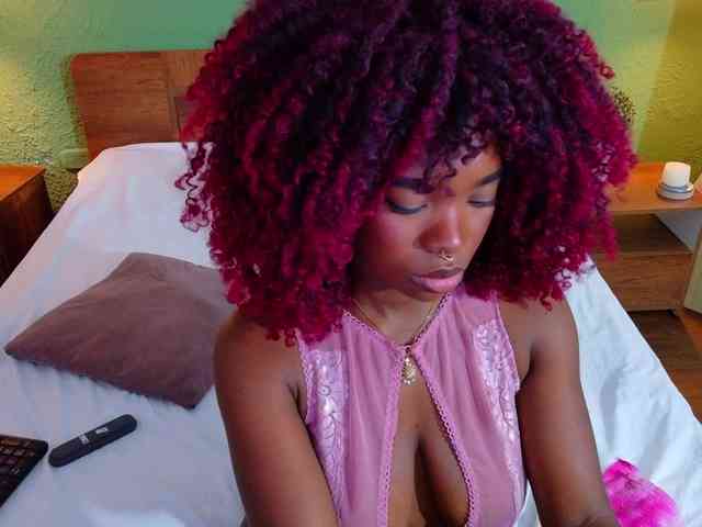 chocolatte-dreams webcam