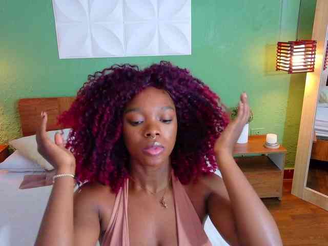 chocolatte-dreams webcam