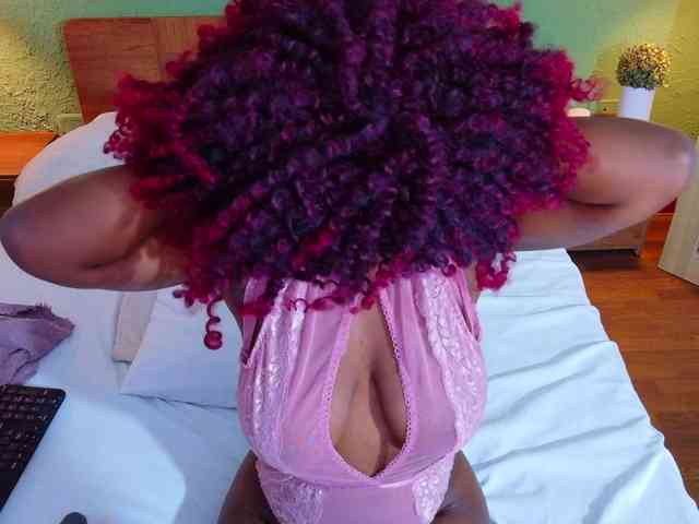 chocolatte-dreams webcam