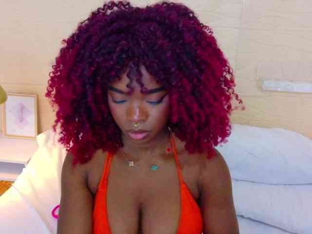 chocolatte-dreams webcam