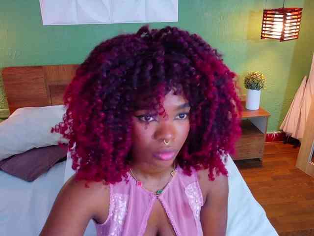 chocolatte-dreams webcam