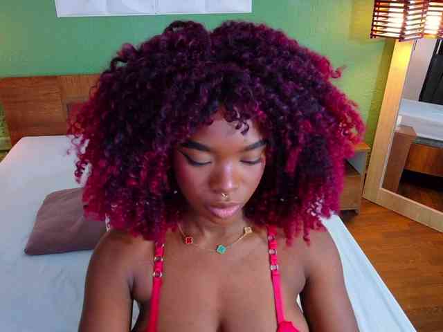 chocolatte-dreams webcam