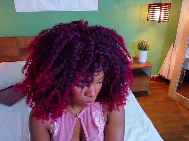 chocolatte-dreams webcam