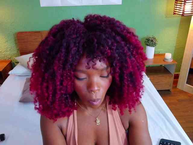 chocolatte-dreams webcam