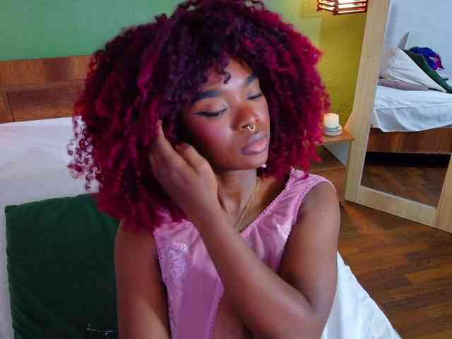 chocolatte-dreams webcam