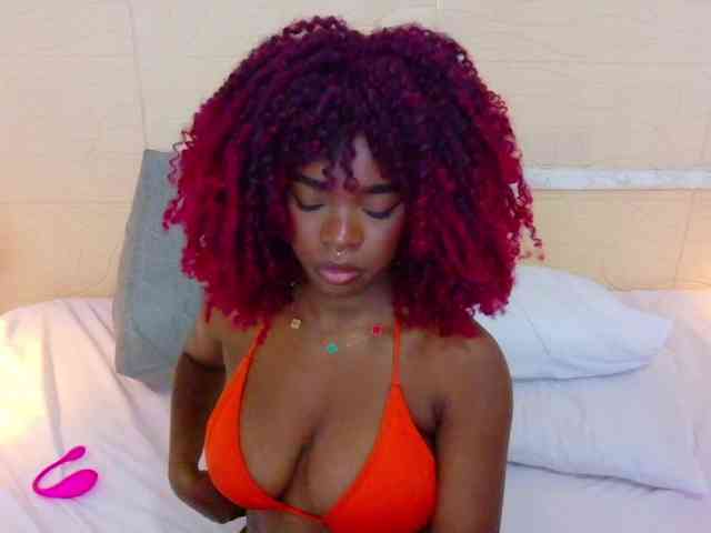 chocolatte-dreams webcam