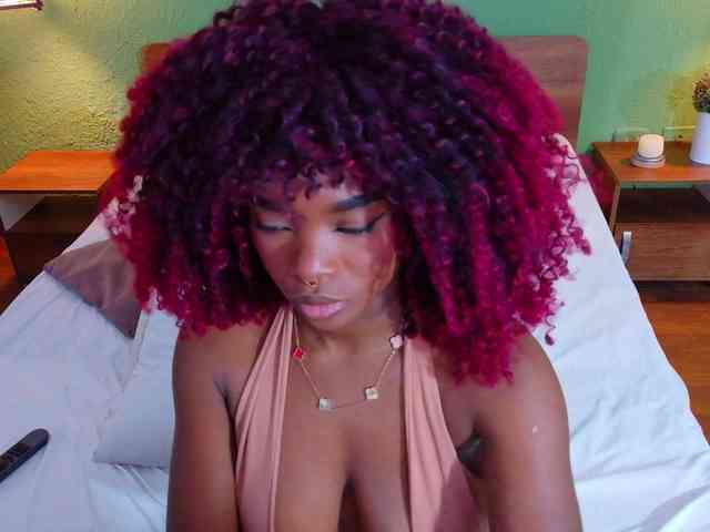 chocolatte-dreams webcam