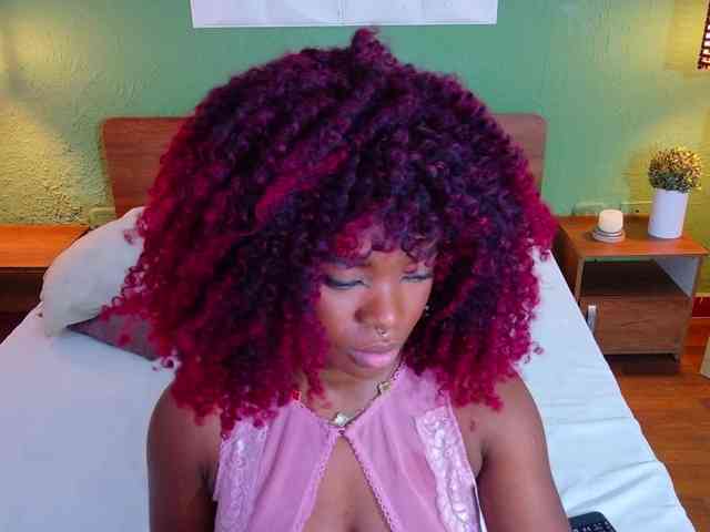 chocolatte-dreams webcam