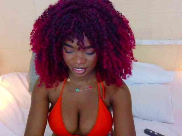 chocolatte-dreams webcam