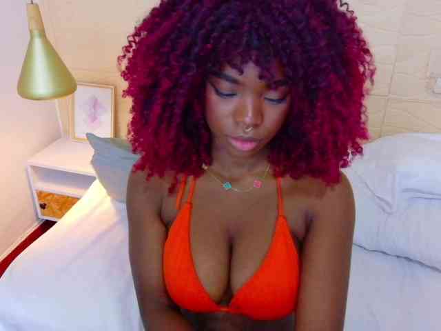 chocolatte-dreams webcam