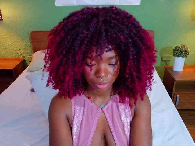 chocolatte-dreams webcam