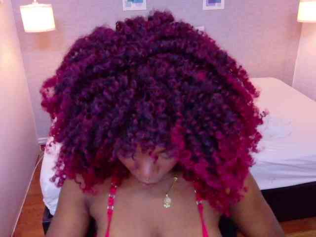 chocolatte-dreams webcam