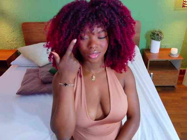 chocolatte-dreams webcam