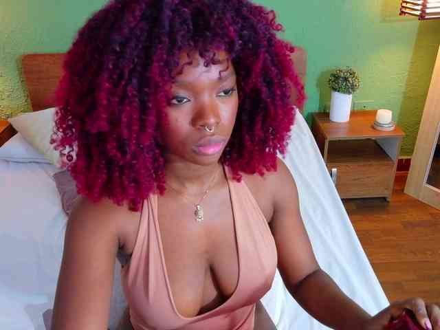 chocolatte-dreams webcam