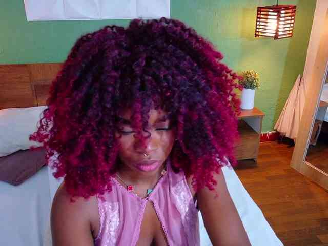 chocolatte-dreams webcam