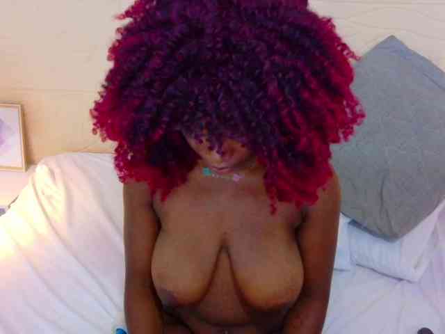 chocolatte-dreams webcam