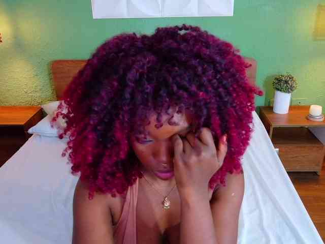 chocolatte-dreams webcam