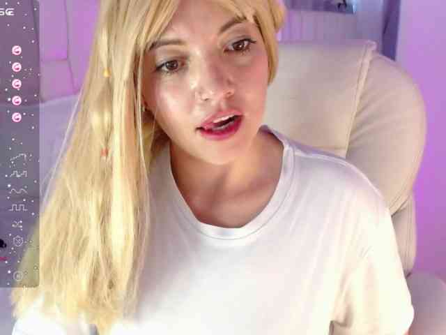 DannaFox webcam