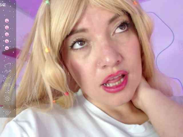 DannaFox webcam