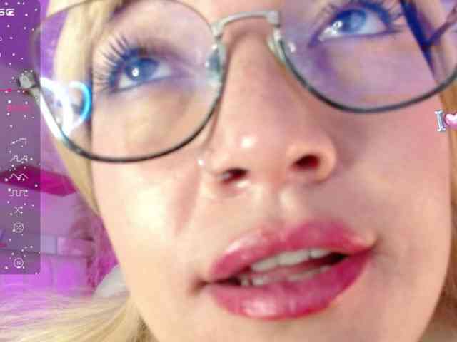DannaFox webcam