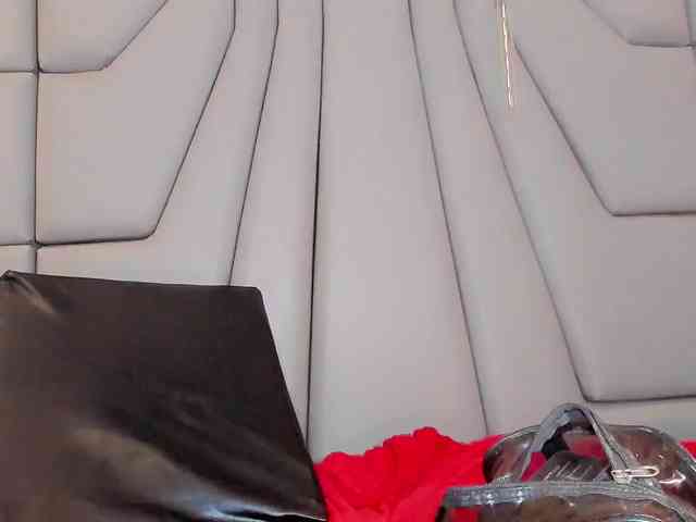 Sarahh-Sophia Live Webcam on BongaCams