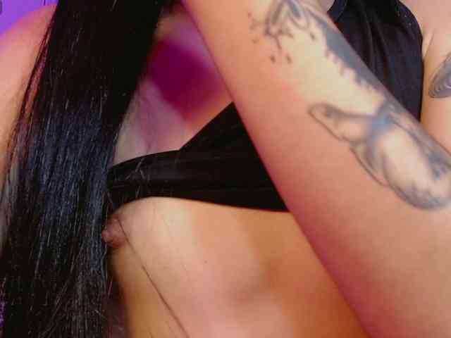 Sarahh-Sophia Live Webcam on BongaCams
