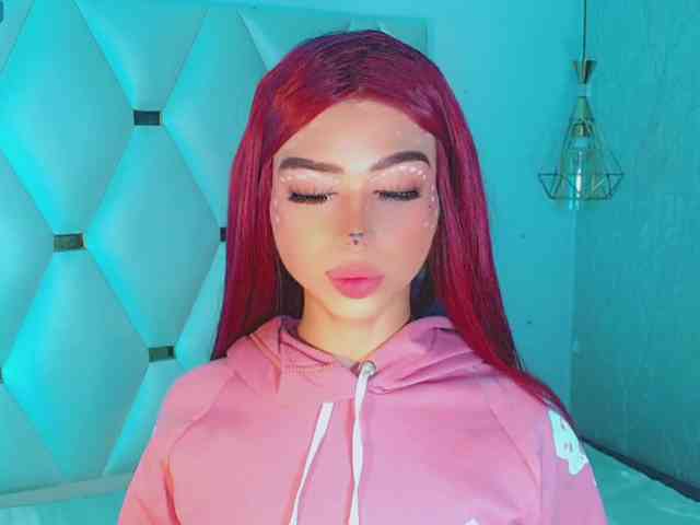 Sarahh-Sophia