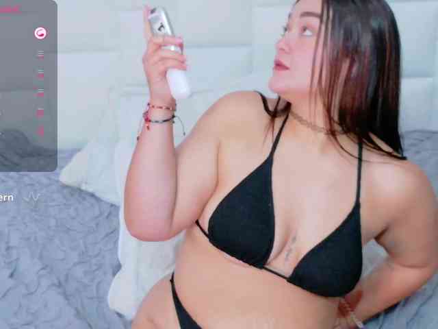 curvykinkydesire curvykinkydesire
