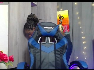 moniquelamor Porn Show