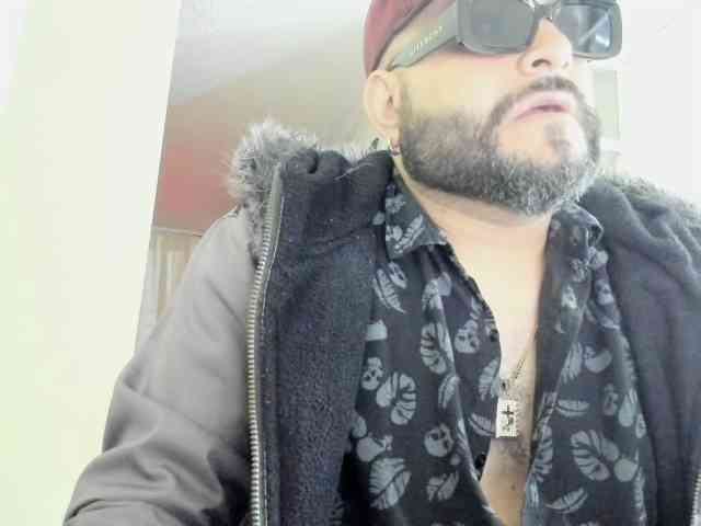 chestercarrion Live Webcam on BongaCams