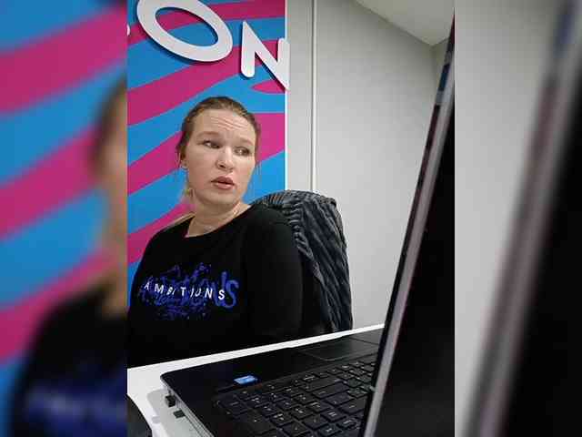 Olivia5551 webcam